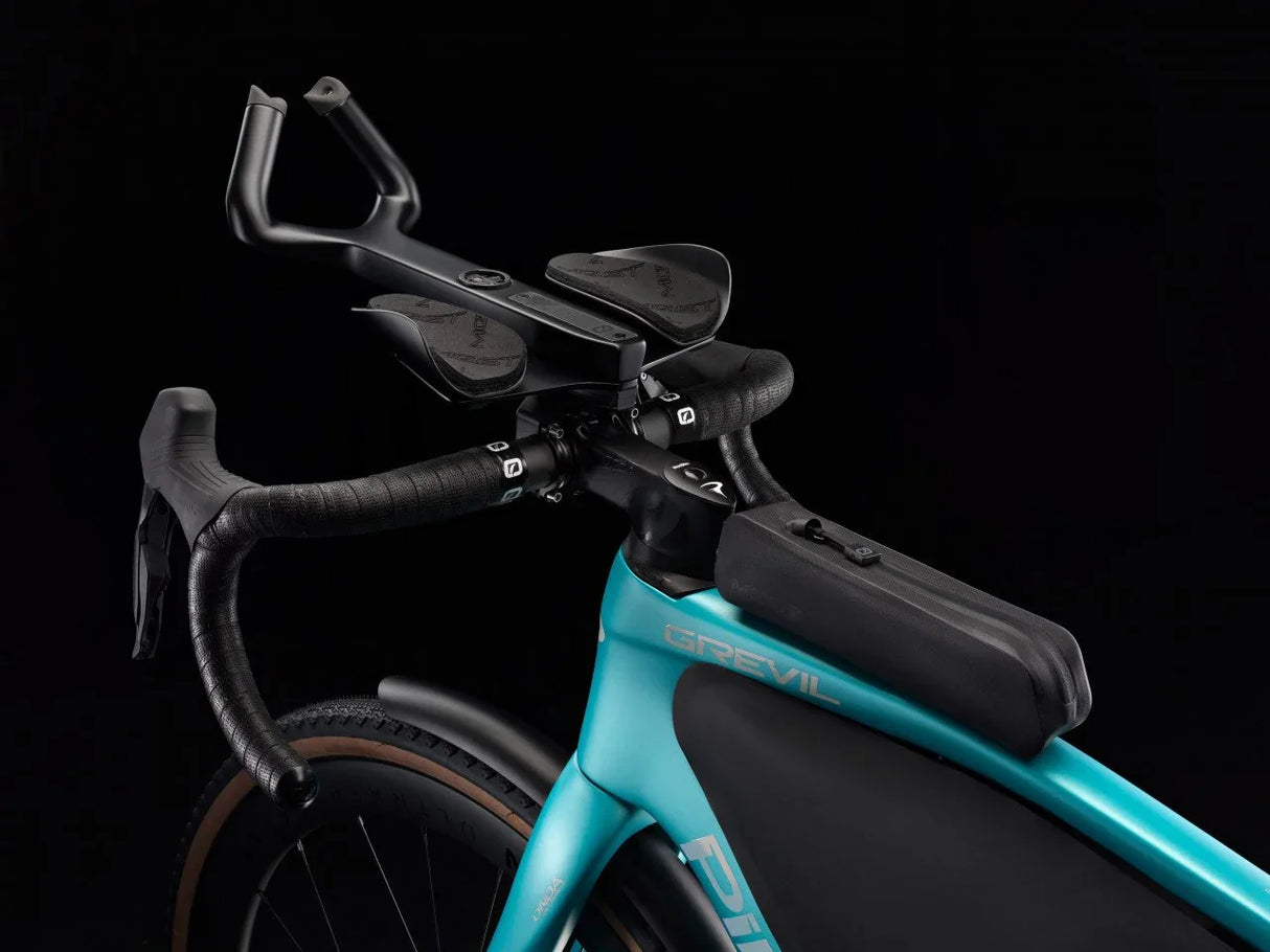 Pinarello Grevil F7 Shimano GRX 825 Di2 | Strictly Bicycles