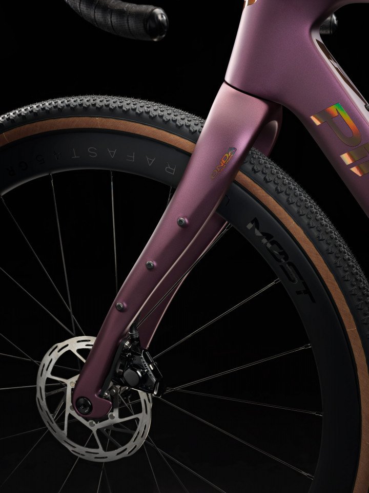 Pinarello Grevil F7 SRAM Force XPLR AXS | Strictly Bicycles