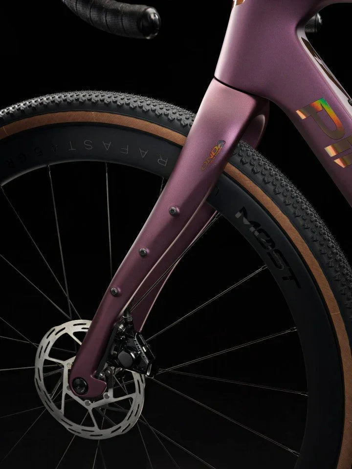 Pinarello Grevil F7 SRAM Force XPLR AXS | Strictly Bicycles