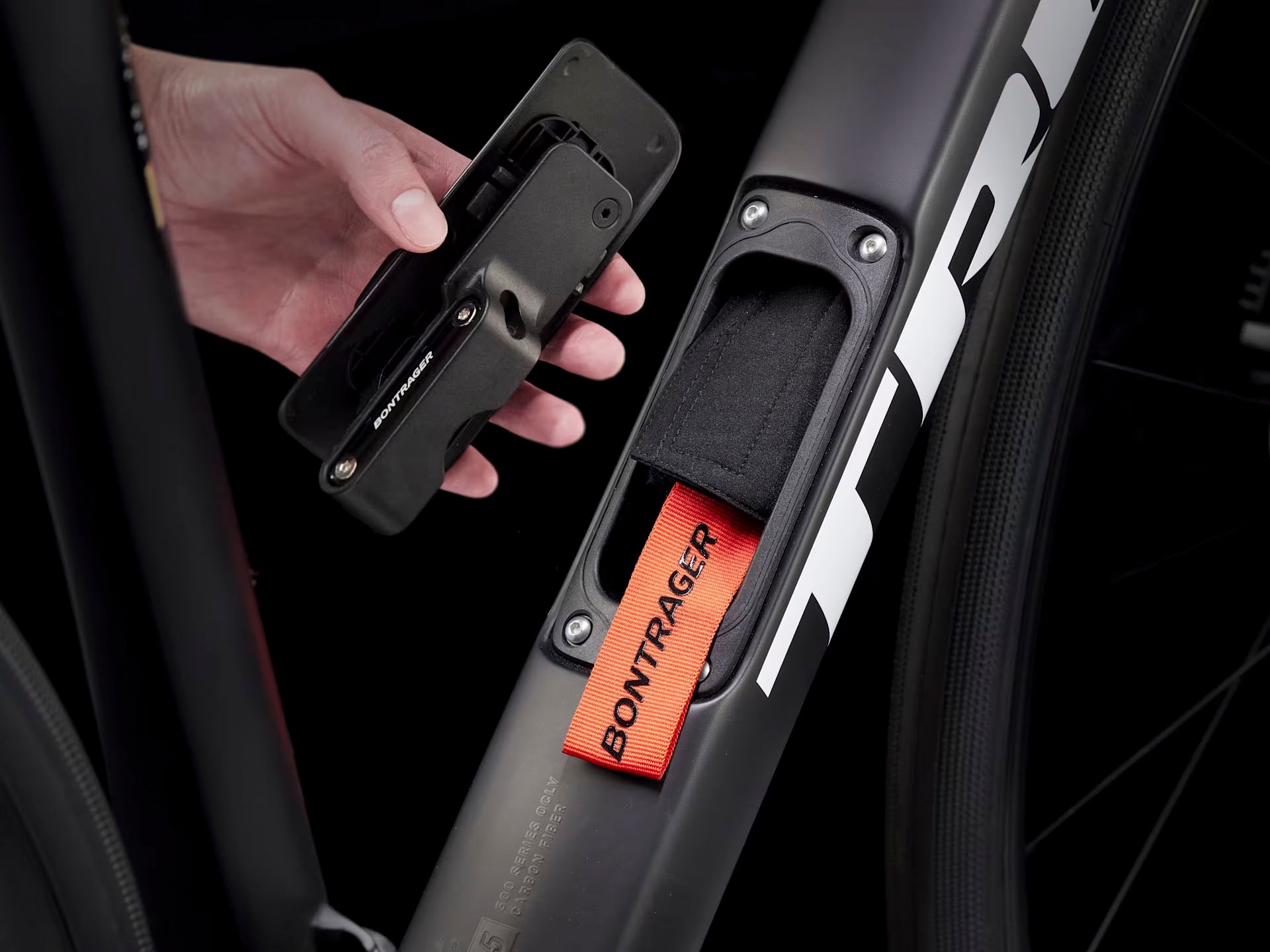 Trek Domane SL 5 Gen 4 | Strictly Bicycles