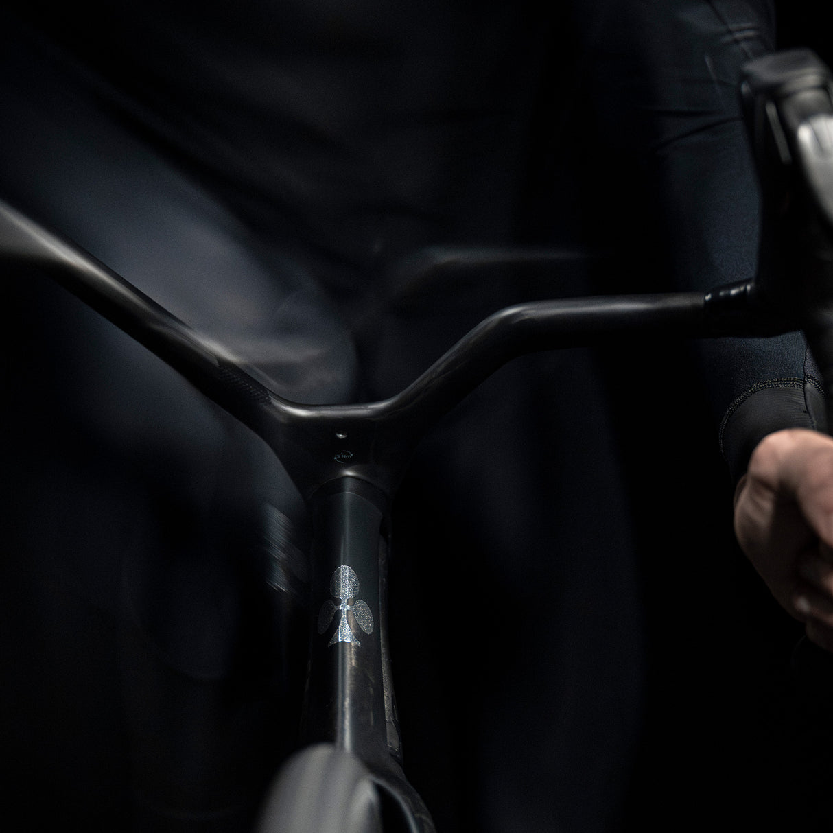 Y1Rs SRAM RED AXS with Power ENVE SES 4.5 PRO - DARK EDITION