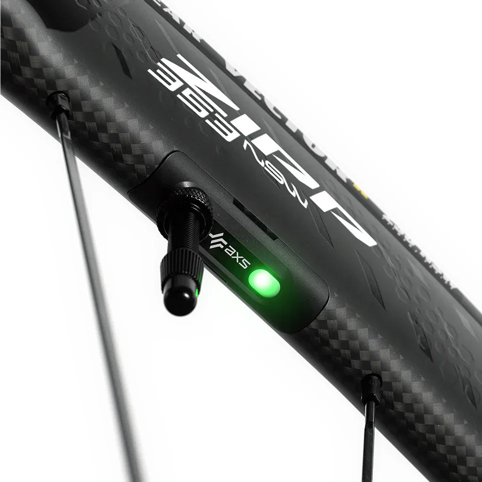 ZIPP 353 NSW Tubeless disc-brake | Strictly Bicycles