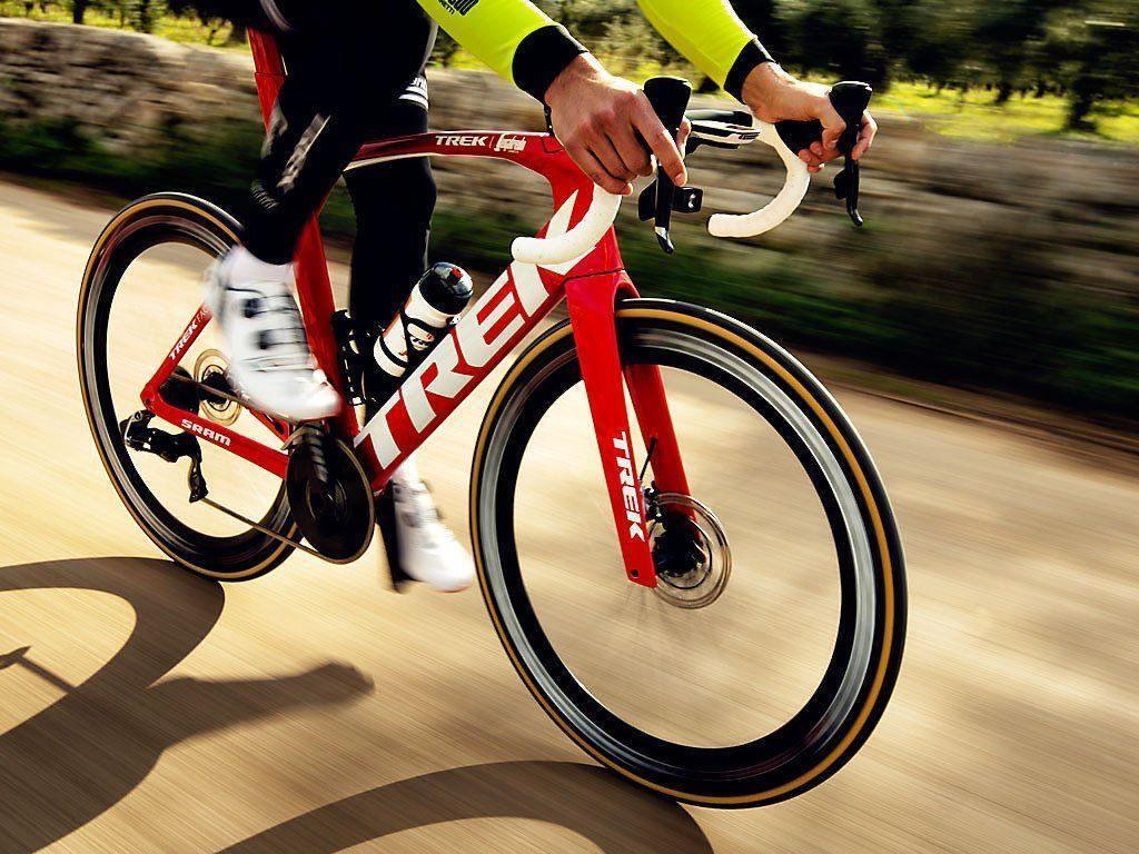 trek road bicycles 600 Vintage Bike - 63 cm frame Its 900 Series OCLV Carbon frame provides a lightweight and aerodynamic ride Carbon Fiber Road Bikes |