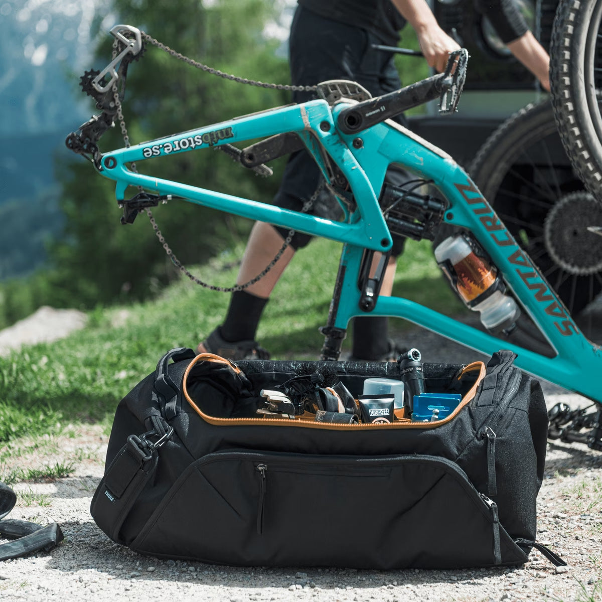 Thule RoundTrip Bike Gear Locker | Strictly Bicycles