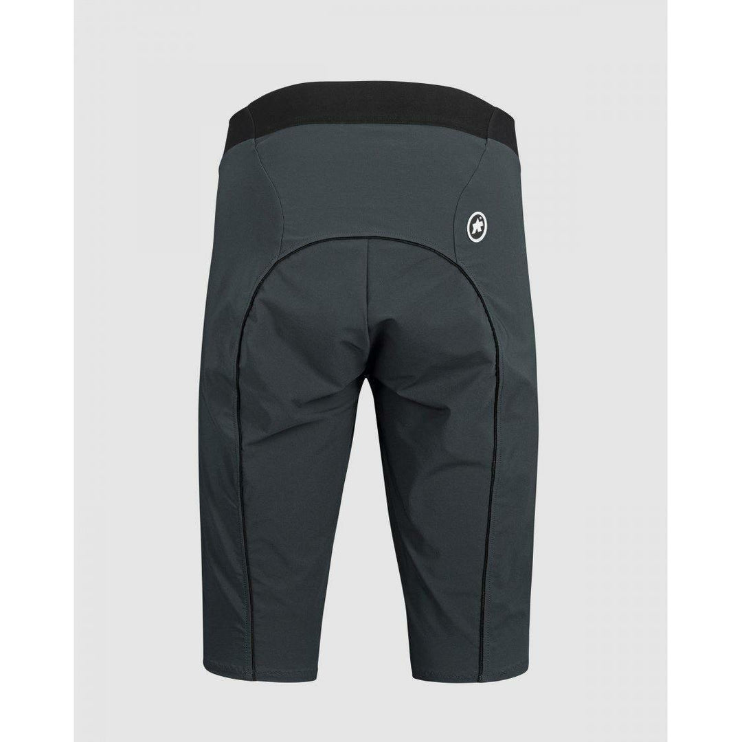 Assos of Switzerland Trail Cargo Shorts | Strictly Bicycles 