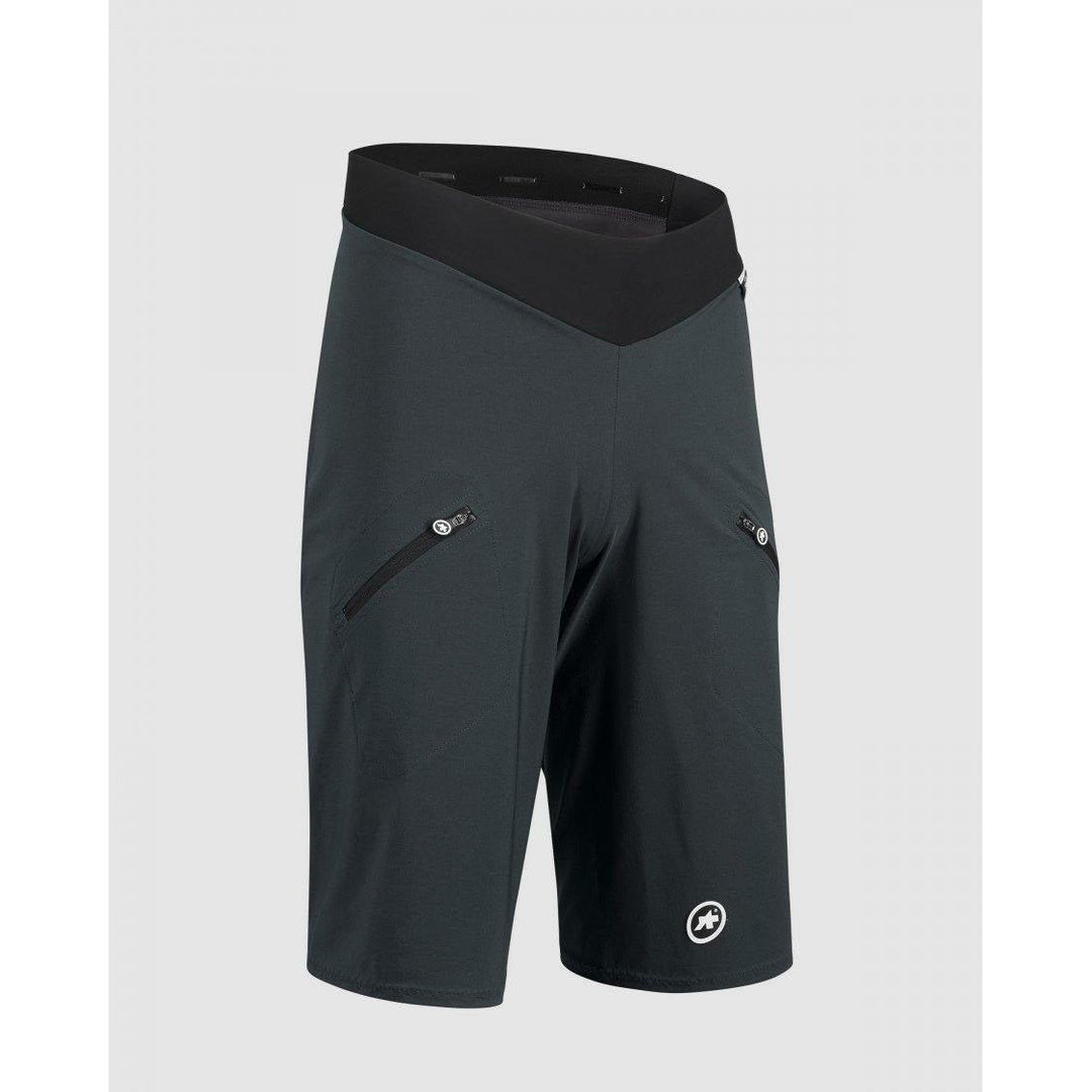 Assos of Switzerland Trail Cargo Shorts | Strictly Bicycles 