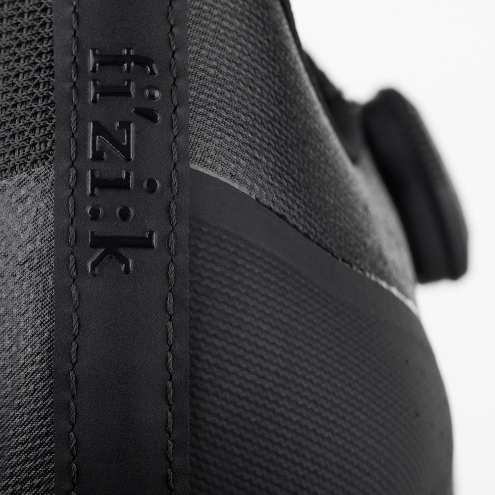 Fizik Tempo Overcurve R4 Shoe | Strictly Bicycles 