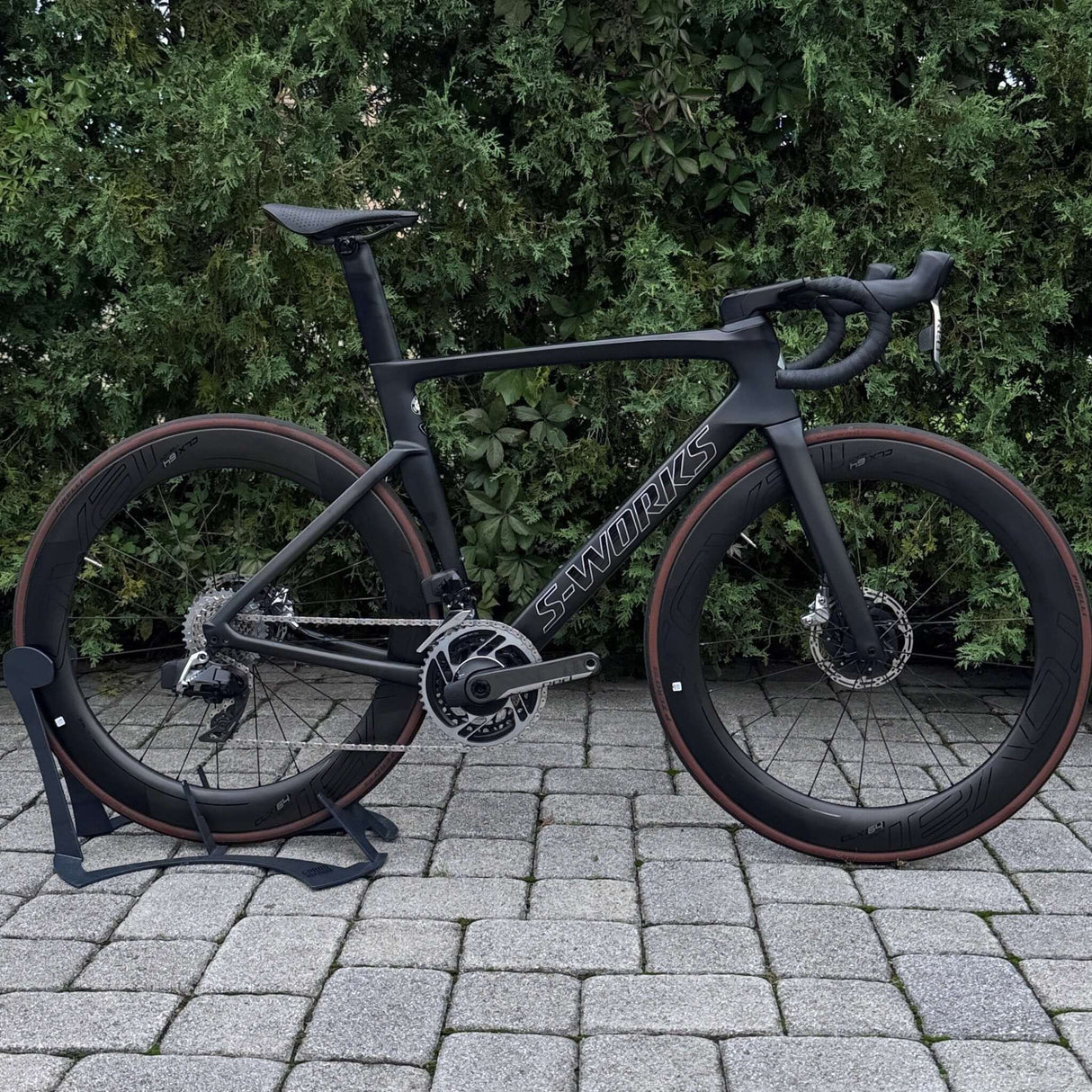 S-Works Venge Disc - SRAM Red eTap AXS (Pre-Owned) - Strictly Bicycles